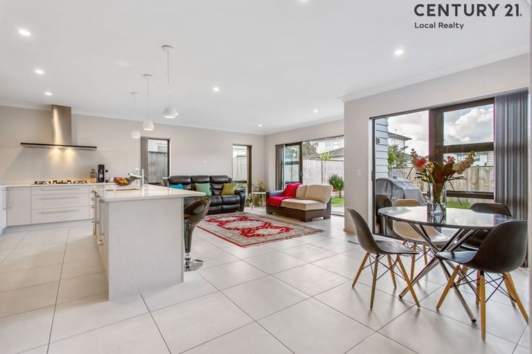 Photo of property in 47 Kuhanui Drive, Karaka, Papakura, 2113