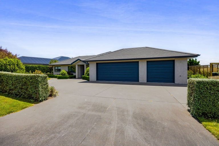 Photo of property in 3 Larlin Heights, Hawera, 4675