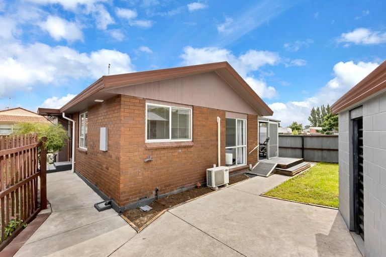 Photo of property in 1/20 Jura Place, Woolston, Christchurch, 8062