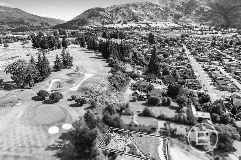 Photo of property in 16 Tenby Street, Wanaka, 9305