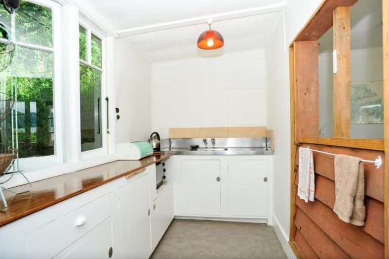 Photo of property in 25 Andersons Road, Charteris Bay, Governors Bay, 8971