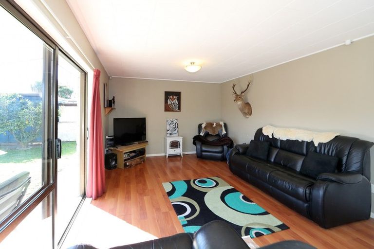 Photo of property in 100a Mayfair Avenue, Mayfair, Hastings, 4122