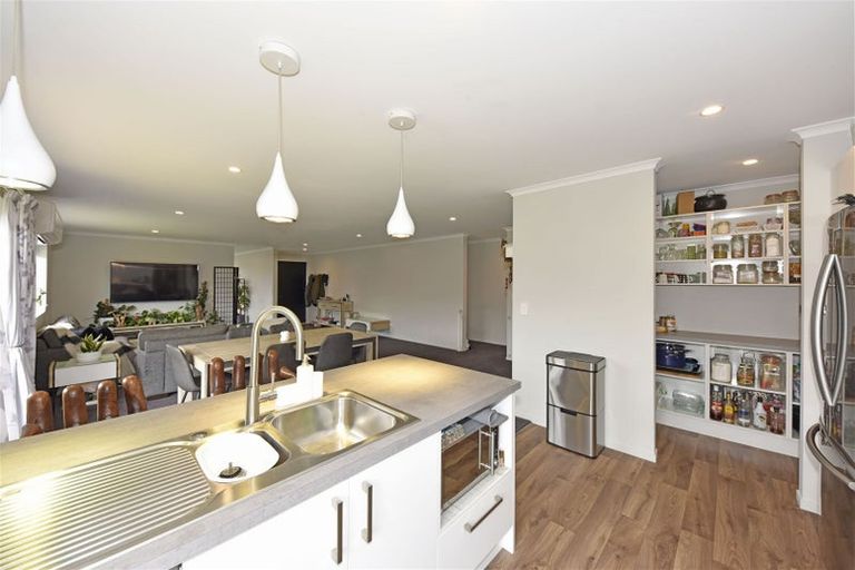 Photo of property in 2 Tara Crescent, Woodend, 7610