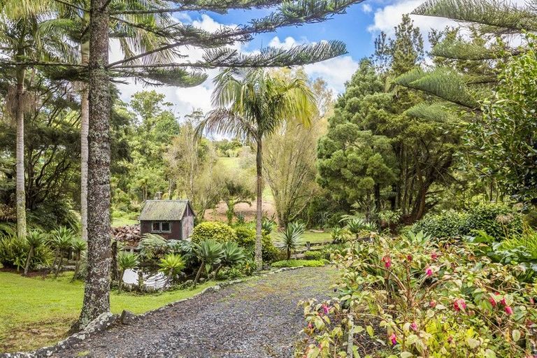 Photo of property in 147 Carter Road, Oratia, Auckland, 0604