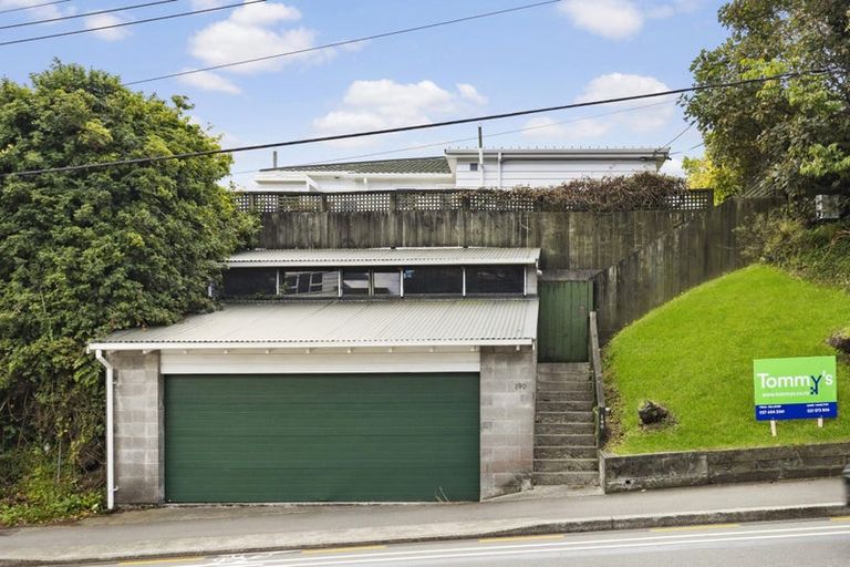 Photo of property in 190 Karori Road, Karori, Wellington, 6012