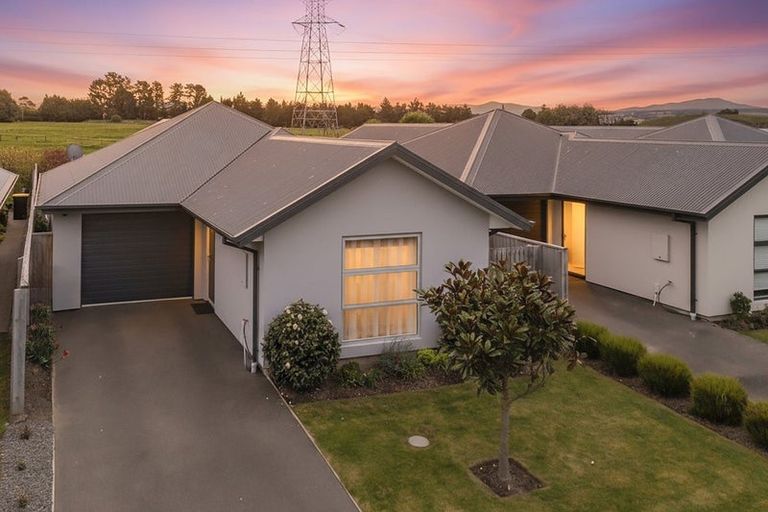 Photo of property in 26 Helmore Street, Rangiora, 7400