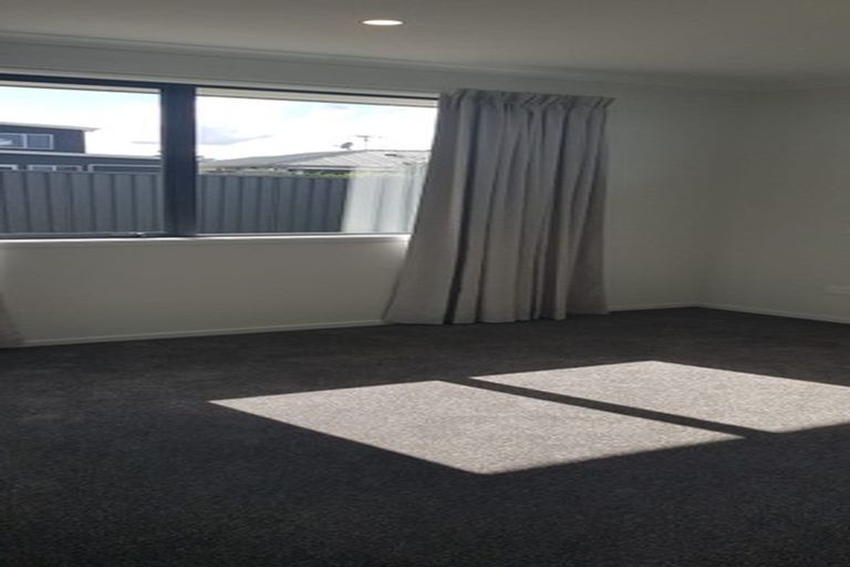 Photo of property in 24 Sando Way, One Tree Point, 0118