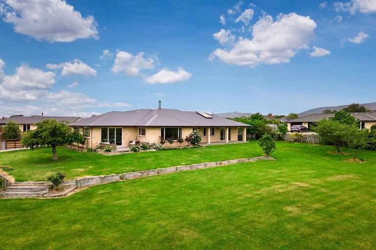 Photo of property in 17 Bond Street, Waimate, 7924