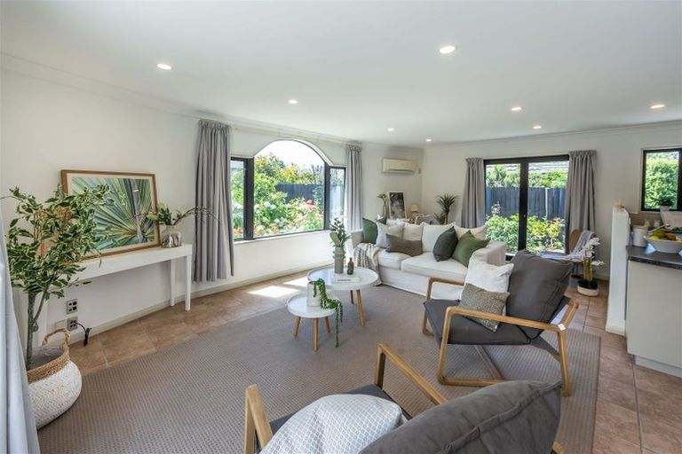 Photo of property in 9 Seclusion Lane, Parklands, Christchurch, 8083