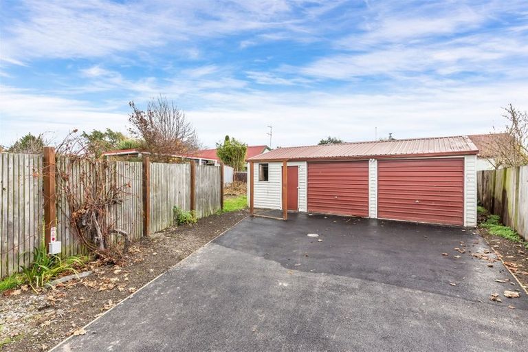 Photo of property in 17 Dunarnan Street, Avonside, Christchurch, 8061