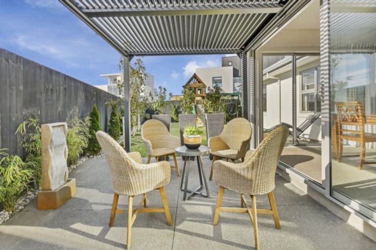 Photo of property in 94 Aston Drive, Waimairi Beach, Christchurch, 8083