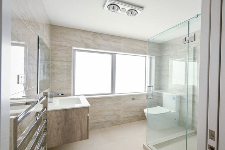 Photo of property in 69a Great South Road, Manurewa, Auckland, 2102