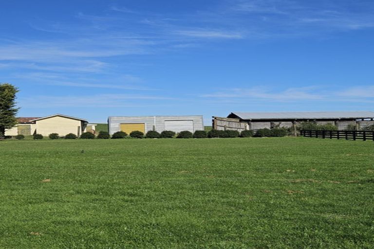 Photo of property in 4 Whare Roto Drive, Waipukurau, 4282