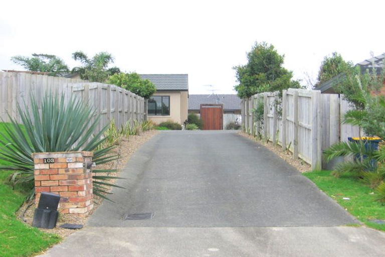 Photo of property in 103 Te Wharau Drive, Greenhithe, Auckland, 0632