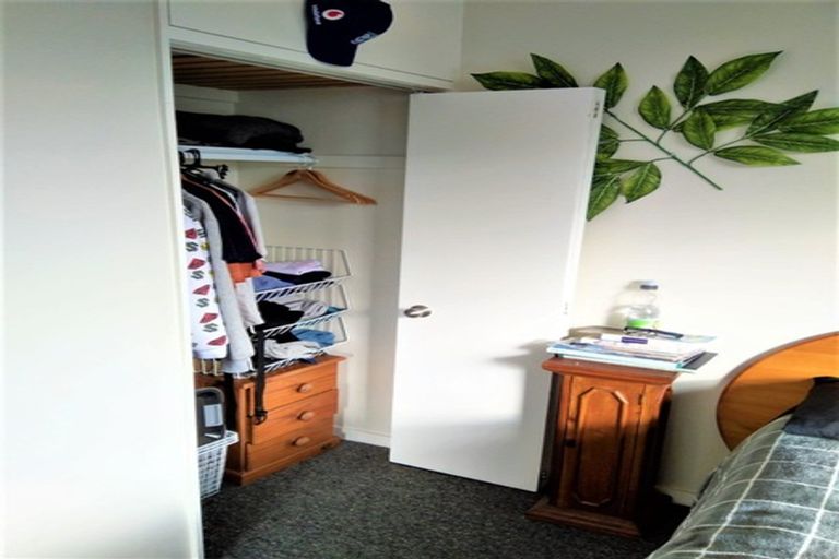 Photo of property in Terrace Tower Apartments, 10e/126 The Terrace, Wellington Central, Wellington, 6011