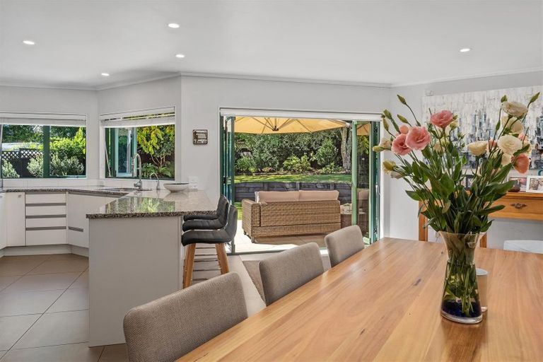 Photo of property in 33 Landing Drive, Albany, Auckland, 0632