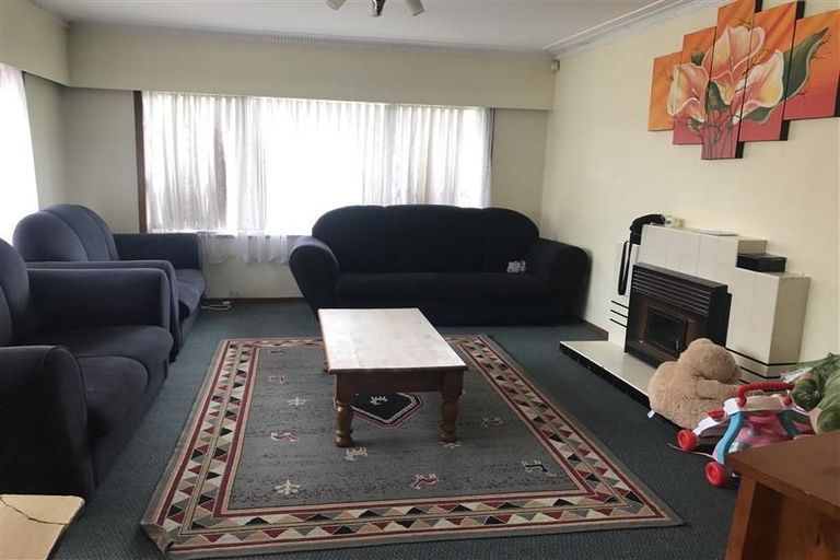 Photo of property in 11 Richards Avenue, Papatoetoe, Auckland, 2025