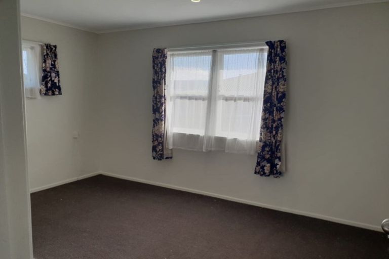 Photo of property in 21 Royal Arch Place, Rosehill, Papakura, 2113