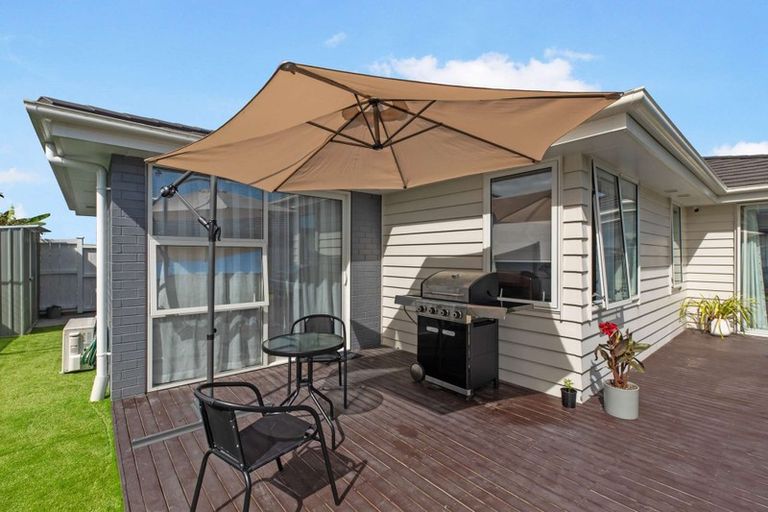 Photo of property in 19 Gum Spear Road, Takanini, 2112