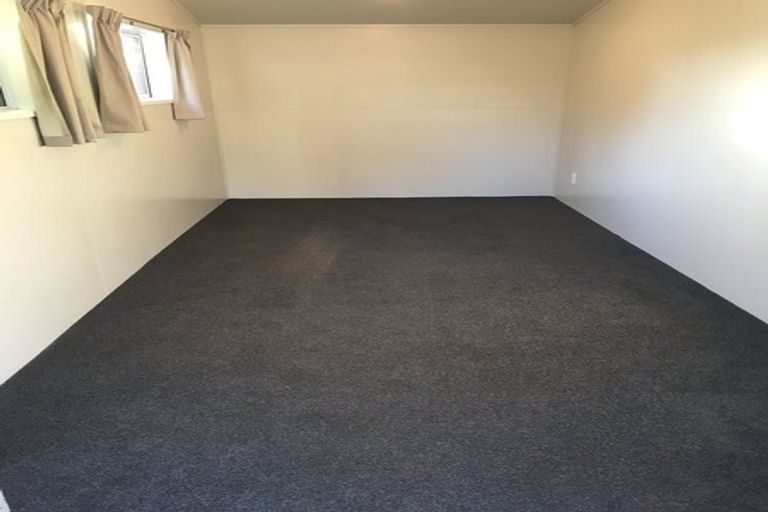 Photo of property in 23 Haslett Place, Upper Riccarton, Christchurch, 8041