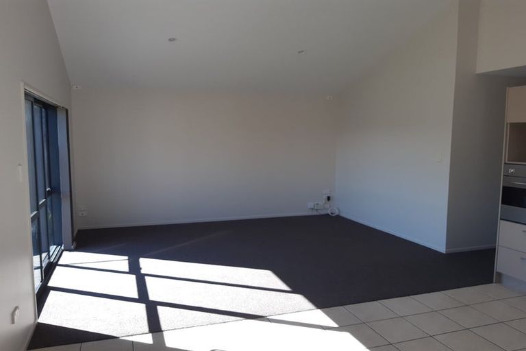 Photo of property in 328 Devon Street West, New Plymouth, 4310