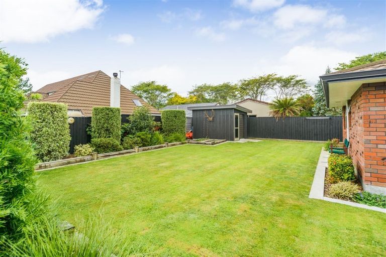 Photo of property in 102 Waterloo Crescent, Hokowhitu, Palmerston North, 4410