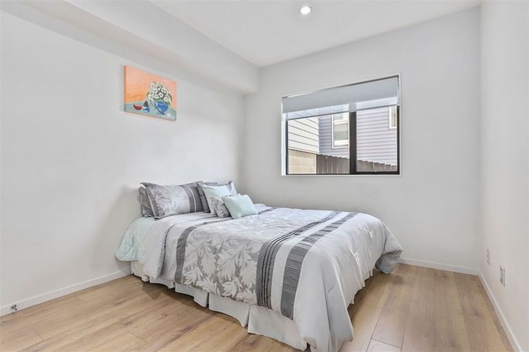 Photo of property in 238 Sturges Road, Henderson, Auckland, 0612