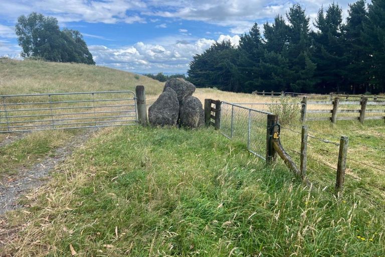 Photo of property in 183 Smith Road, Dannevirke, 4978
