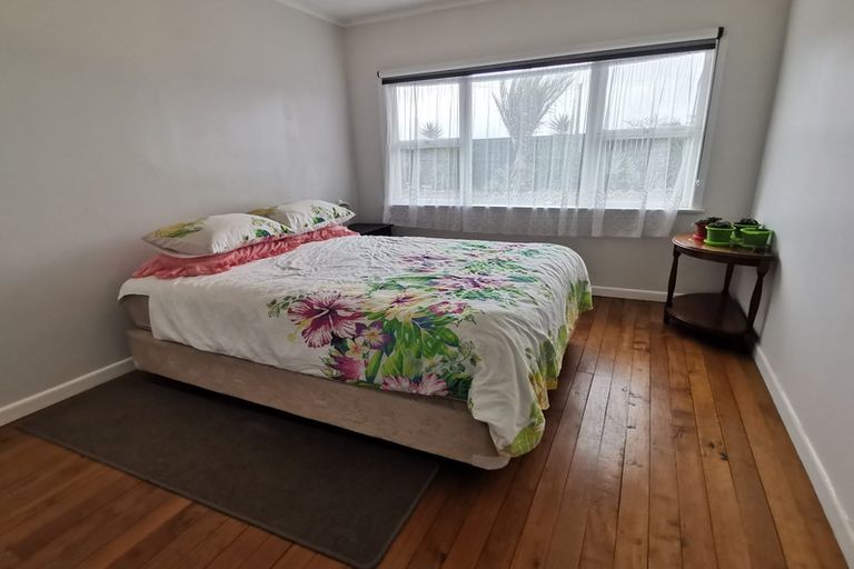 Photo of property in 103 Hurndall Street East, Maungaturoto, 0520