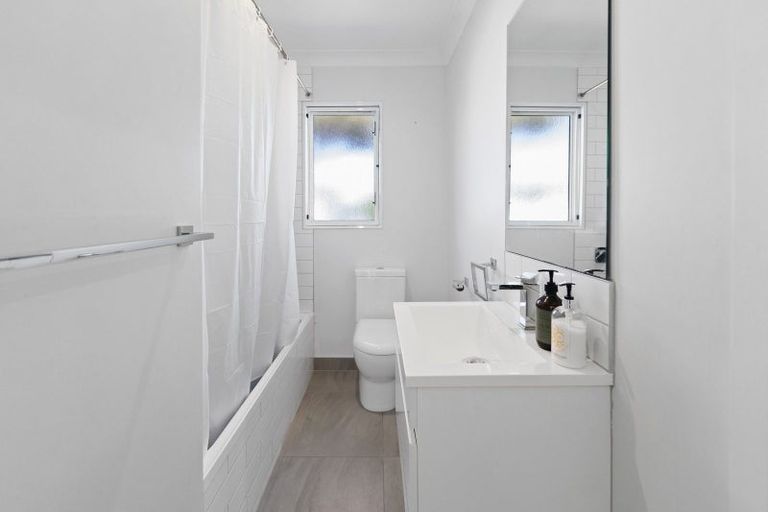 Photo of property in 9 Goods Road, Otumoetai, Tauranga, 3110