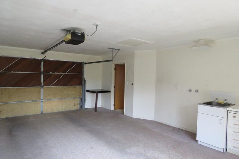 Photo of property in 5 Kellyville Heights, Merrilands, New Plymouth, 4312