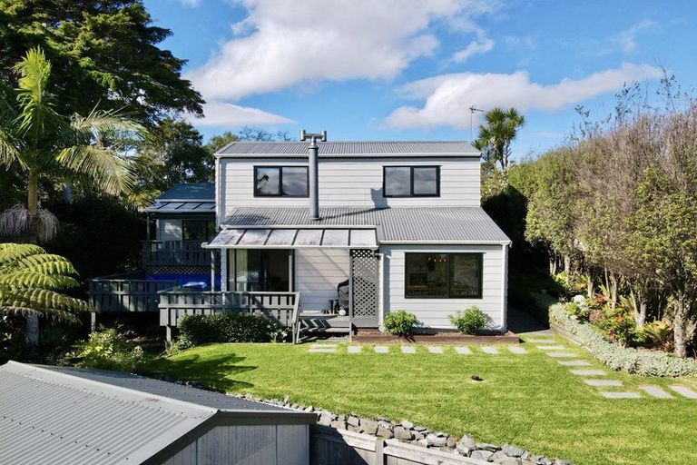 Photo of property in 17 Northfield Road, Waitakere, Auckland, 0816