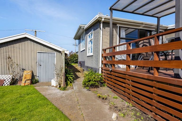 Photo of property in 30 Leicester Street, Patea, 4520