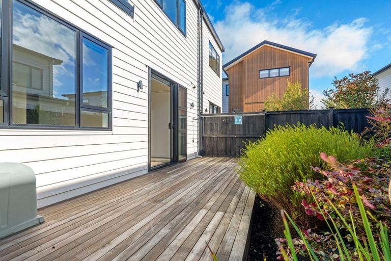 Photo of property in 21b Lumbarda Drive, Kumeu, 0810