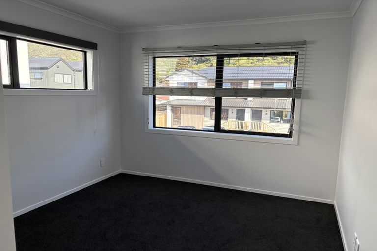 Photo of property in 7/64 Glen Road, Stokes Valley, Lower Hutt, 5019