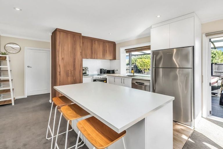 Photo of property in 25 Munro Street, Redwood, Christchurch, 8051