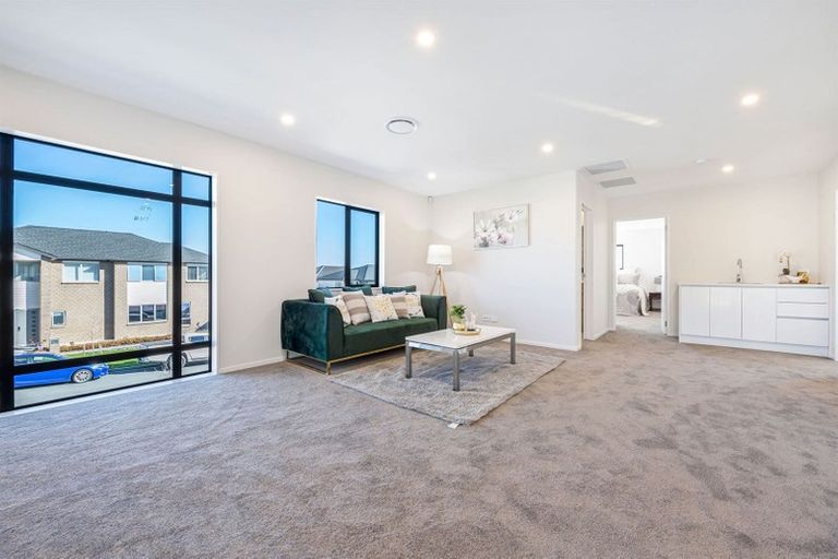 Photo of property in 26 Tir Conaill Avenue, Flat Bush, Auckland, 2019