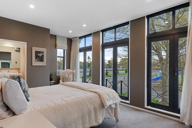 Photo of property in 21 Matai Street East, Riccarton, Christchurch, 8011