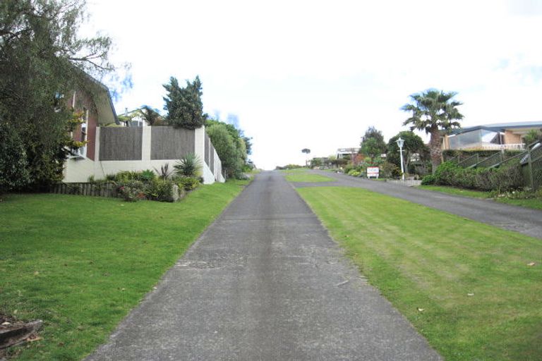 Photo of property in 5 Keam Way, Welcome Bay, Tauranga, 3112