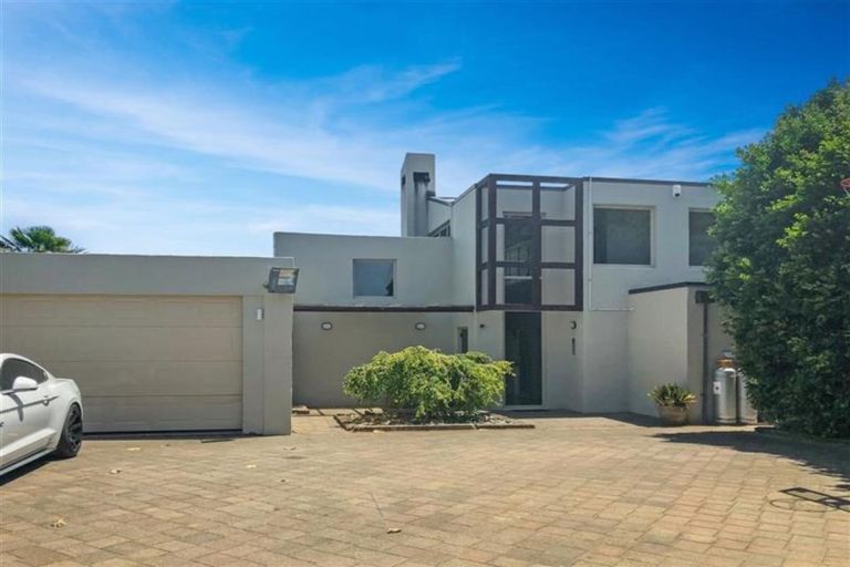 Photo of property in 233 Laing Road, Karaka, Papakura, 2580