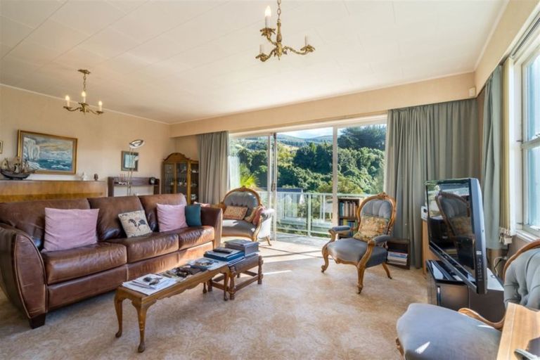 Photo of property in 39 Pioneer Crescent, Helensburgh, Dunedin, 9010