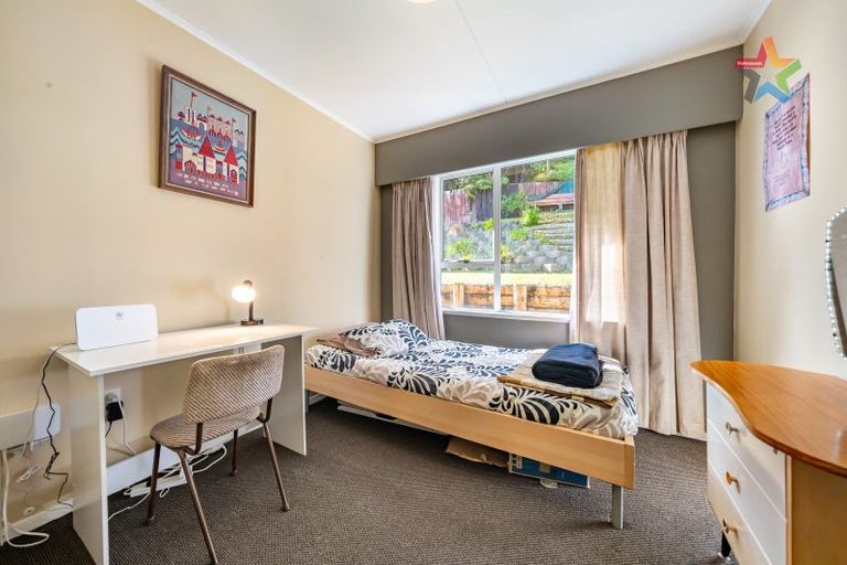 Photo of property in 75 Petrie Street, Wainuiomata, Lower Hutt, 5014