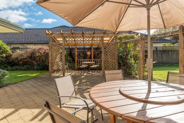 Photo of property in 15 Braeburn Place, Bethlehem, Tauranga, 3110