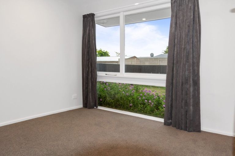 Photo of property in 1/7 Burrows Place, Ilam, Christchurch, 8041