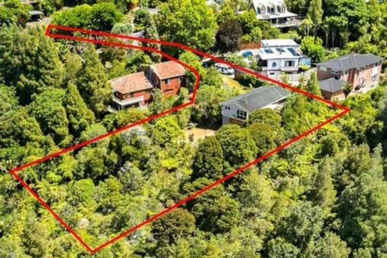 Photo of property in 27 Reynolds Place, Torbay, Auckland, 0630