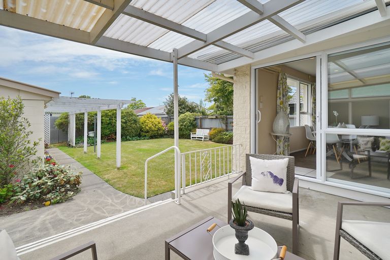 Photo of property in 14 Greenock Street, Redwood, Christchurch, 8051