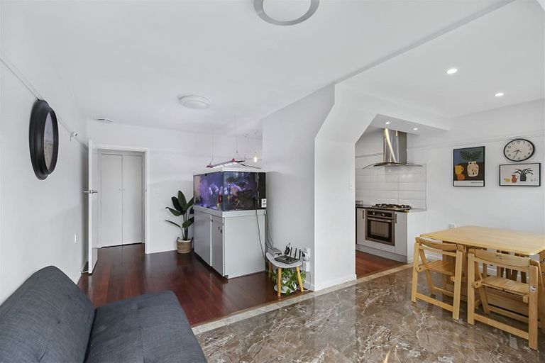 Photo of property in 256a Bucklands Beach Road, Bucklands Beach, Auckland, 2012