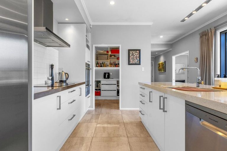 Photo of property in 26 Blue Gum Place, New Brighton, Christchurch, 8083