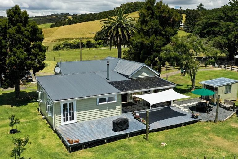 Photo of property in 482 Millbrook Road, Waipu, 0582