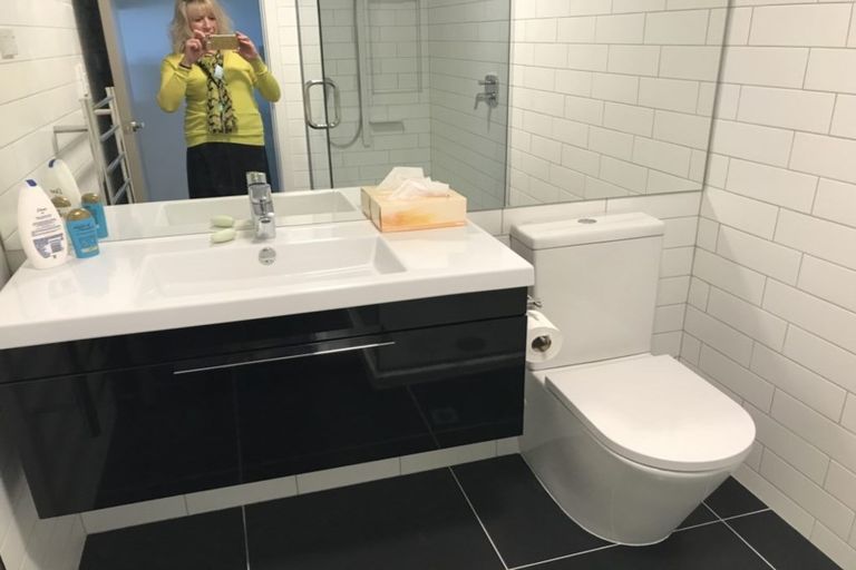 Photo of property in Frame Apartments, 1401/111 Molesworth Street, Thorndon, Wellington, 6011